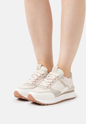 BINSFELD - Zapatillas - blanco