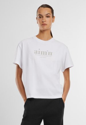 aim’n® CLUB BOXY - Print T-shirt - white