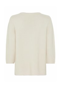 Cremfarbener Pullover mit strukturierter Strickung, breitem Ausschnitt und Dreiviertelärmeln. Der Saum ist gerade mit seitlichen Schlitzen.
