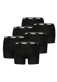 Schwarze Baumwoll-Boxershorts im Sechserpack. Jede hat ein weißes Puma-Logo am Bund. Glatte Textur, in Unterbauchlänge.