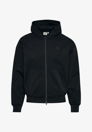 Zwarte hoodie met ritssluiting, voorzakken, geribbelde manchetten en een klein logo op de linkerborst, voorzien van een capuchon.