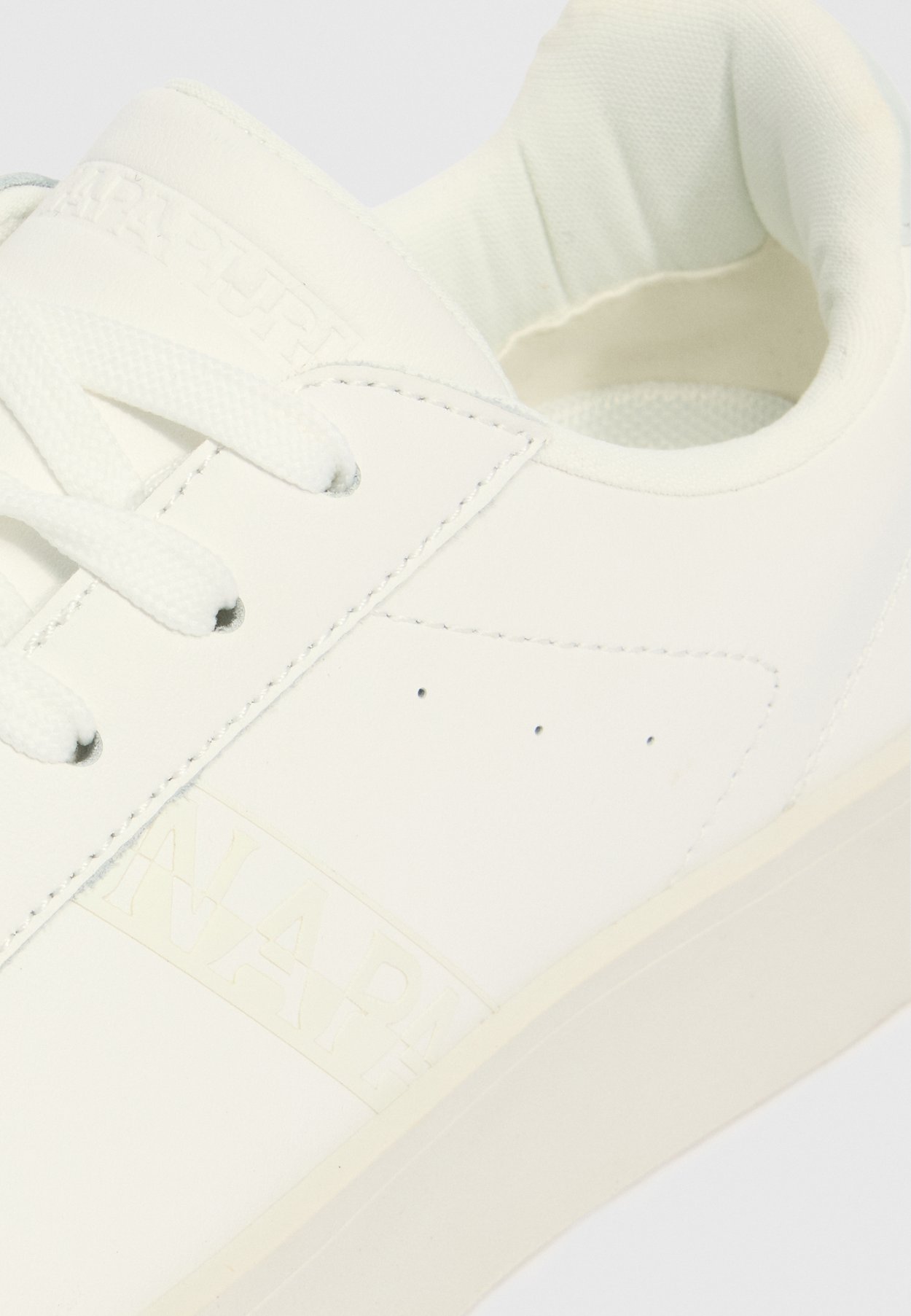 Sneaker low