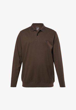 Polo shirt marron à manches longues en tissu texturé, doté d'un col, d'une patte de boutonnage à trois boutons et d'une broderie de logo discrète sur la poitrine.