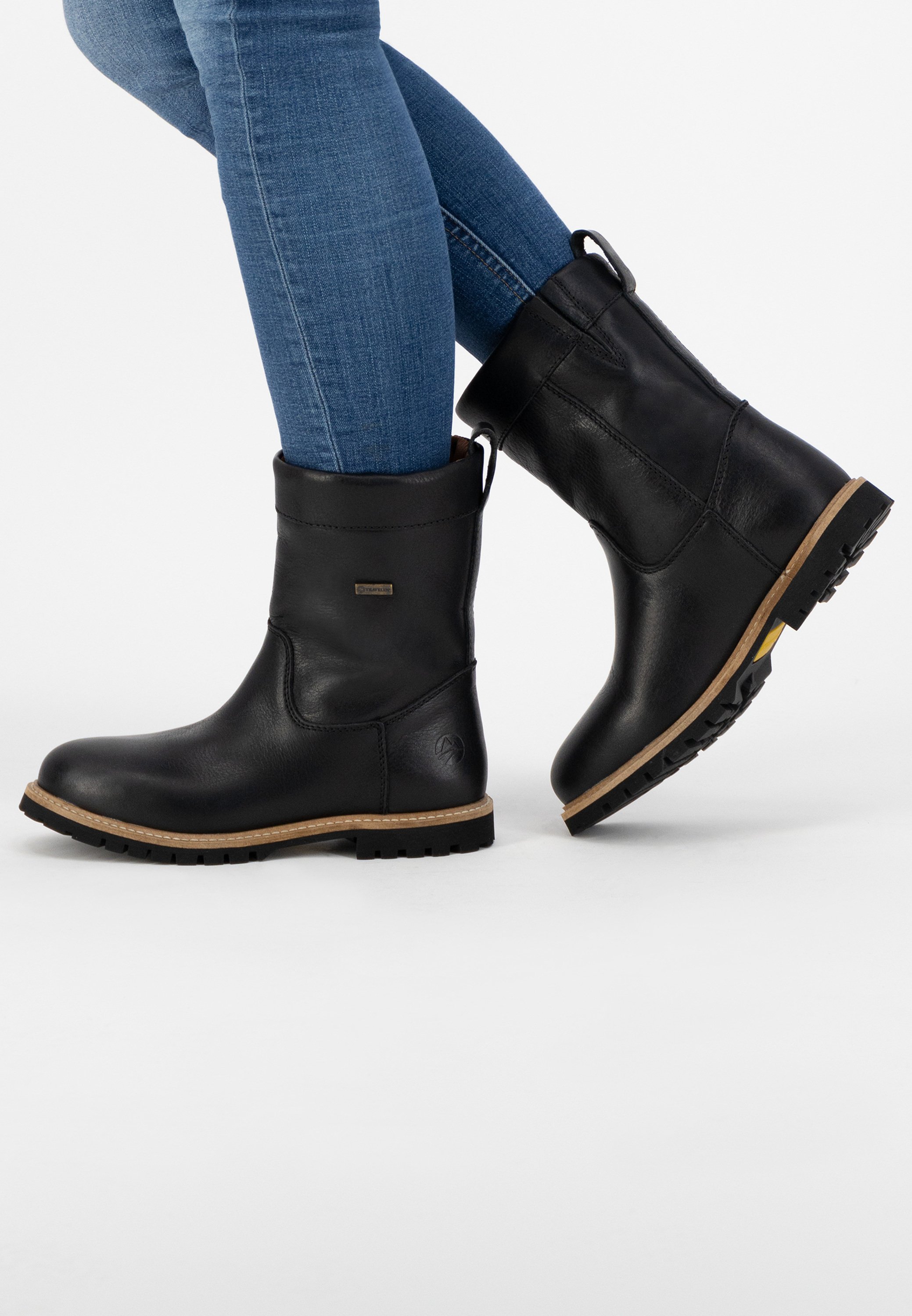 Travelin ALTA - Korte laarzen - black/zwart - Zalando.nl