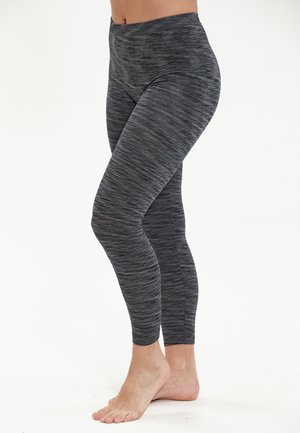 Musta ja harmaa marled-legginssit korkealla vyötäröllä, tiukalla istuvuudella ja sileällä pinnalla. Kangassa ei ole näkyviä logoja tai kuvioita.