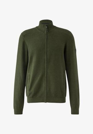 Olivgrüner Reißverschluss-Cardigan aus weichem Strickmaterial, mit hohem Kragen, gerippten Bündchen, zwei Seitentaschen und dezentem Strickmuster.