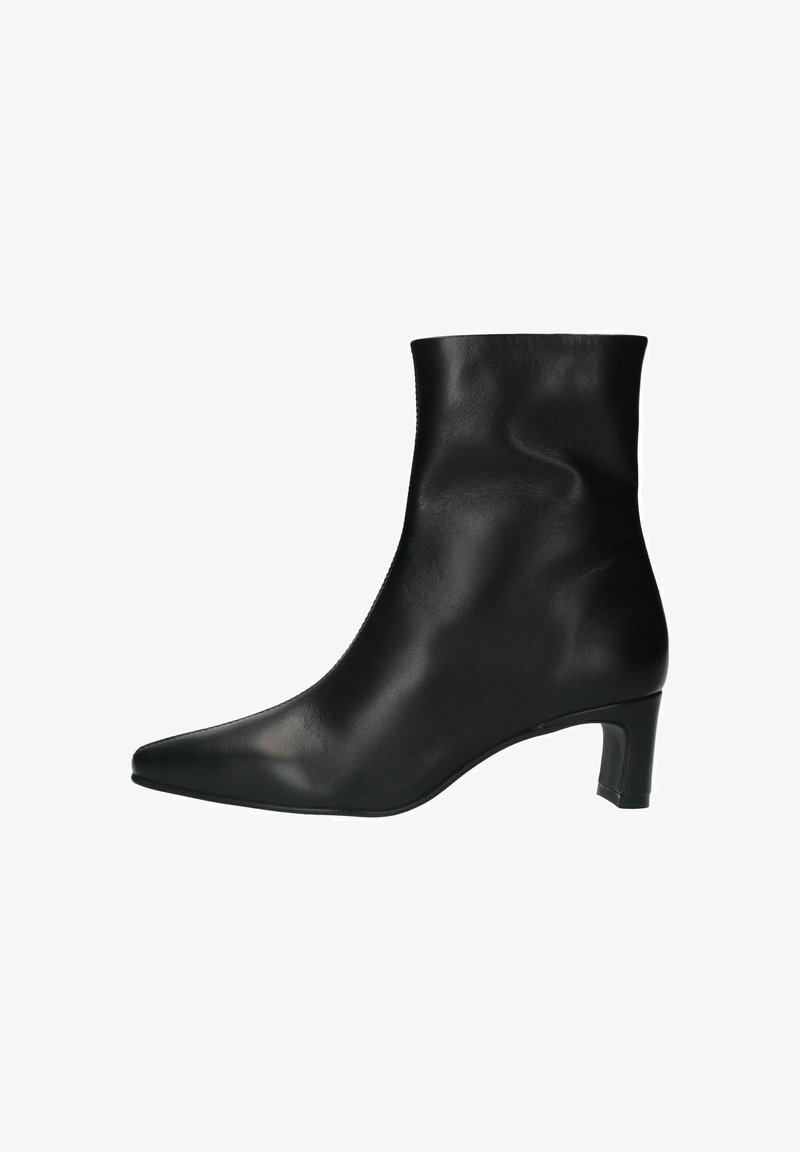 Schwarzer Lederstiefelette mit spitz zulaufender Zehenpartie und mittelhohem Absatz. Verfügt über eine glatte Textur und ein schlankes Design, ohne sichtbare Verschlüsse.