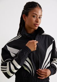adidas Originals CROP ATLANTA - Træningsjakke - black