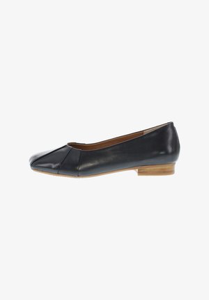 Black leather ballet flats with a rounded toe, featuring pleated design details and a low wooden heel. Smooth texture and streamlined shape.