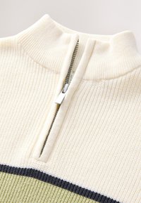 Unausgewählt, ecru green