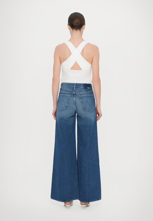 THE UNDERCOVER SNEAK  - Wide Leg2