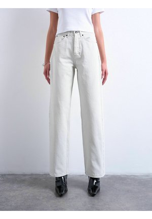 TSCOLUMN GESCHNITTEN - Wide leg - white denim