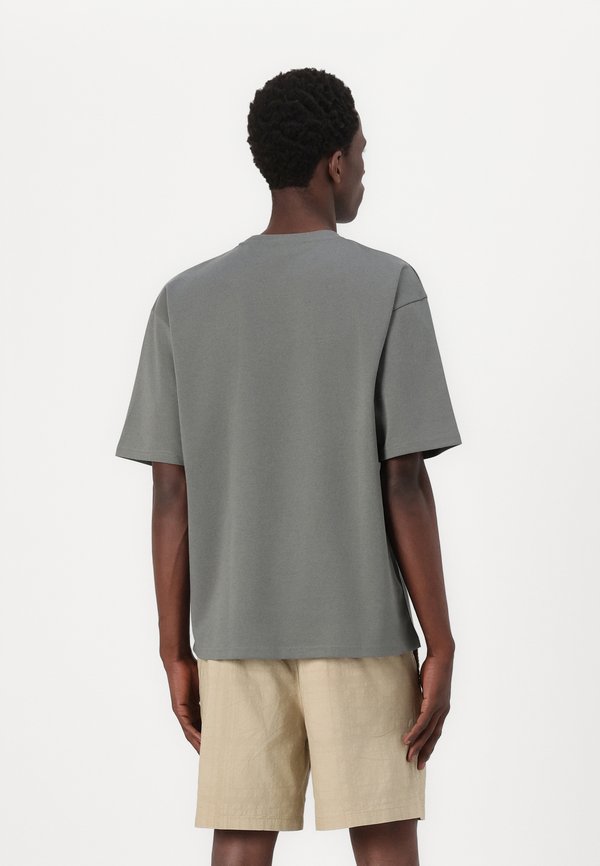 ONSCASPIAN TEE - Basic T-shirt - castor gray3