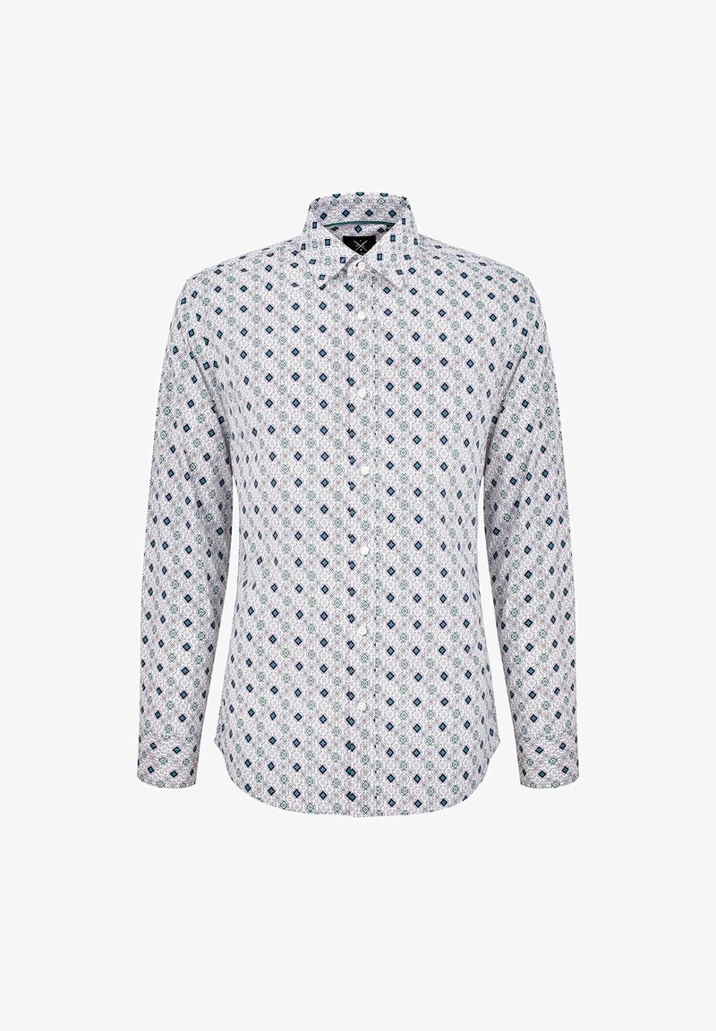 Biała koszula z długim rękawem w geometryczny niebiesko-zielony wzór, z kołnierzykiem zapinanym na guziki i prostym krojem. Tekstura materiału wydaje się gładka.
