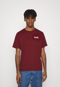 Levi's® SS RELAXED FIT TEE - T-shirt estampada - fired brick