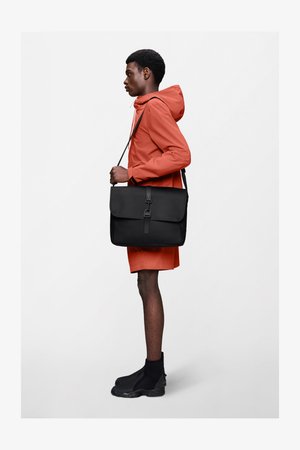 MESSENGER BAG UNISEX - Torba čez telo - black