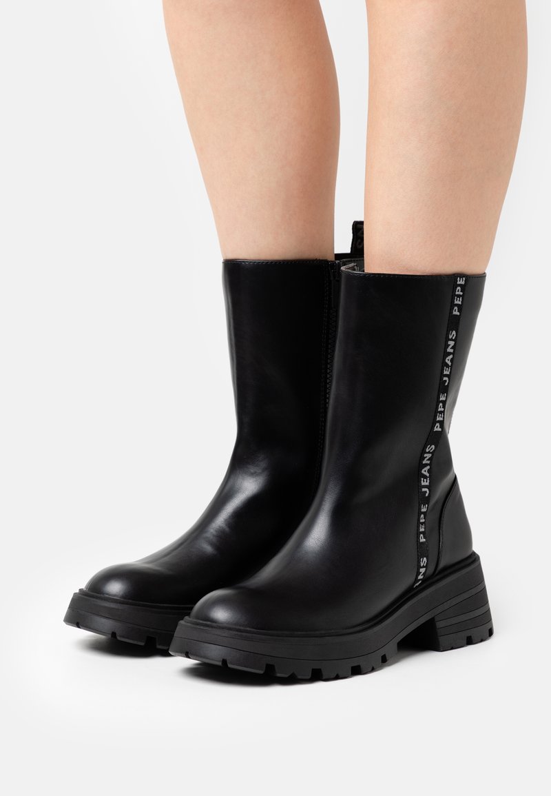 Pepe Jeans SODA BASS - Botas de tornozelo com plataforma - black