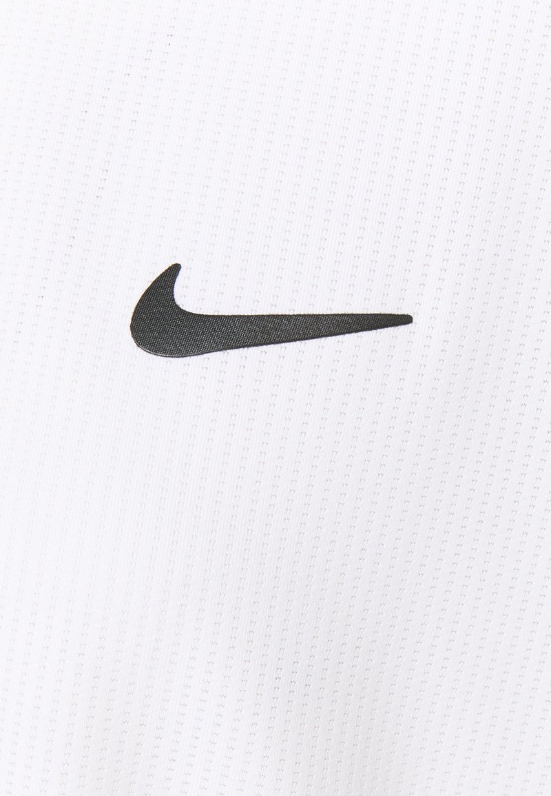 Damen Sportbekleidung | Nike Performance PLUS Sport T-shirt white/black/weiß - ZY30954 Damen Sportbekleidung | Nike Performance PLUS Sport T-shirt white/black/weiß - ZY30954