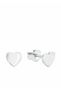 Orecchini a bottone a forma di cuore in argento con superfici lisce e riflettenti e chiusura a perno. Il design semplice ne esalta la versatilità.