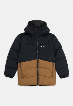 Veste matelassée noire et marron Columbia avec capuche, fermeture éclair devant et deux poches latérales zippées.
