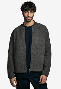 Strickjacke - grey