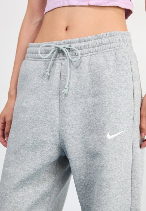Nike Women's Phoenix Fleece High Waisted Wide Leg Sweatpants Dark Grey Heather — foto 6