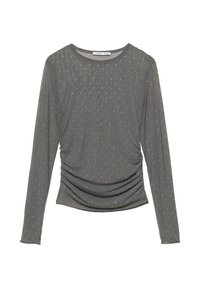 Top gri cu mânecă lungă, realizat dintr-un material ușor, având un design plisat și accente de stras împrăștiate pe întreaga suprafață.