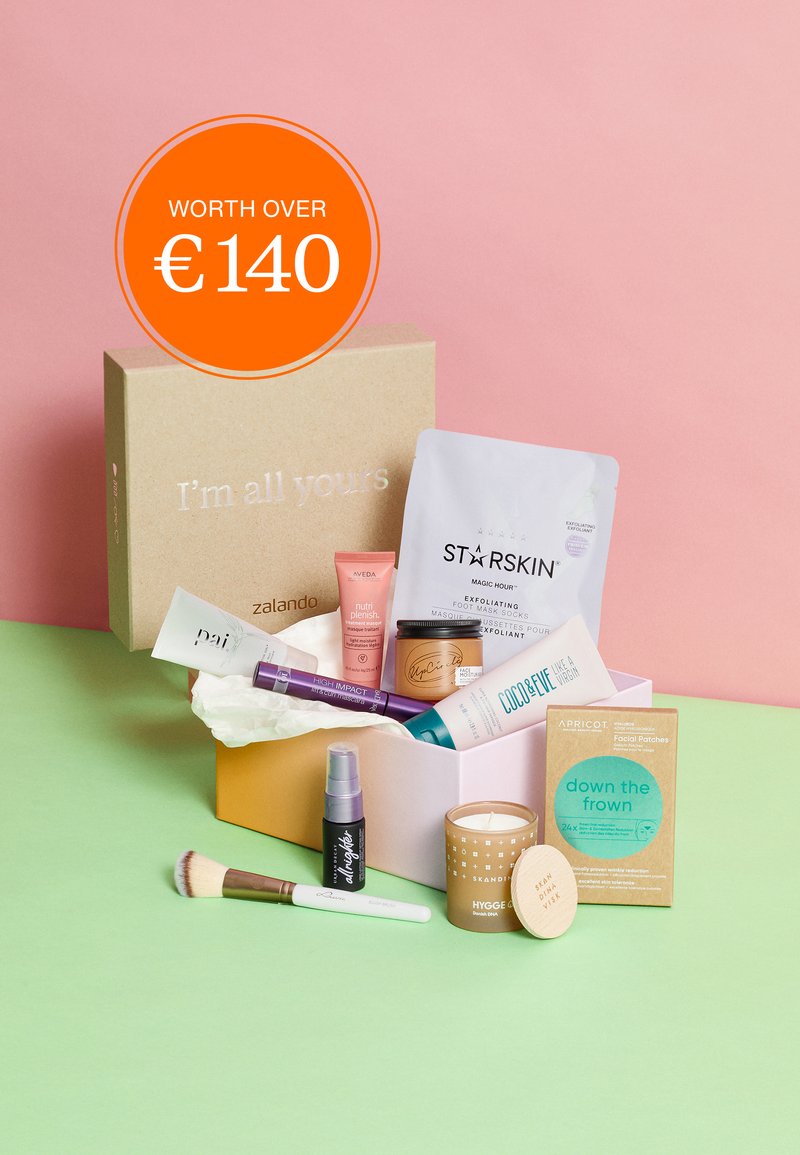 Zalando Beauty ZALANDO ADVENT BOX 2022 XMAS GIFT SET FOR HER