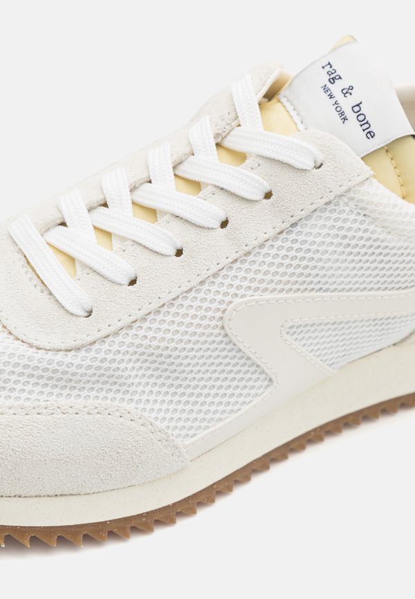 RETRO RUNNER  - Trainers3