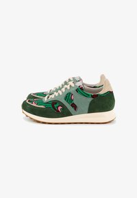 Non sélectionné, pine green