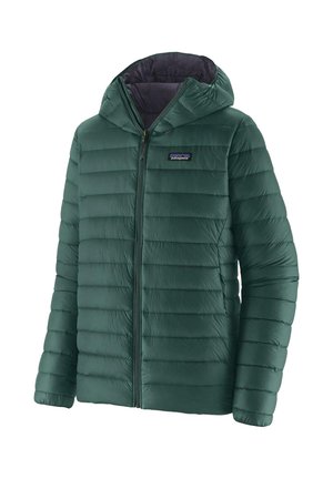 Chaqueta acolchada aislante verde con capucha, con diseño acolchado horizontal, cremallera frontal y un logo de Patagonia en el pecho.