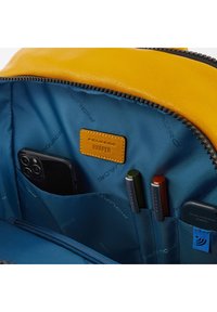 Piquadro HARPER - Mochila - yellow