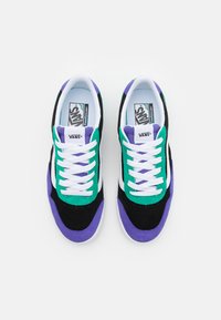 Vans CRUZE TOO UNISEX - Sapatilhas - black/purple opulence