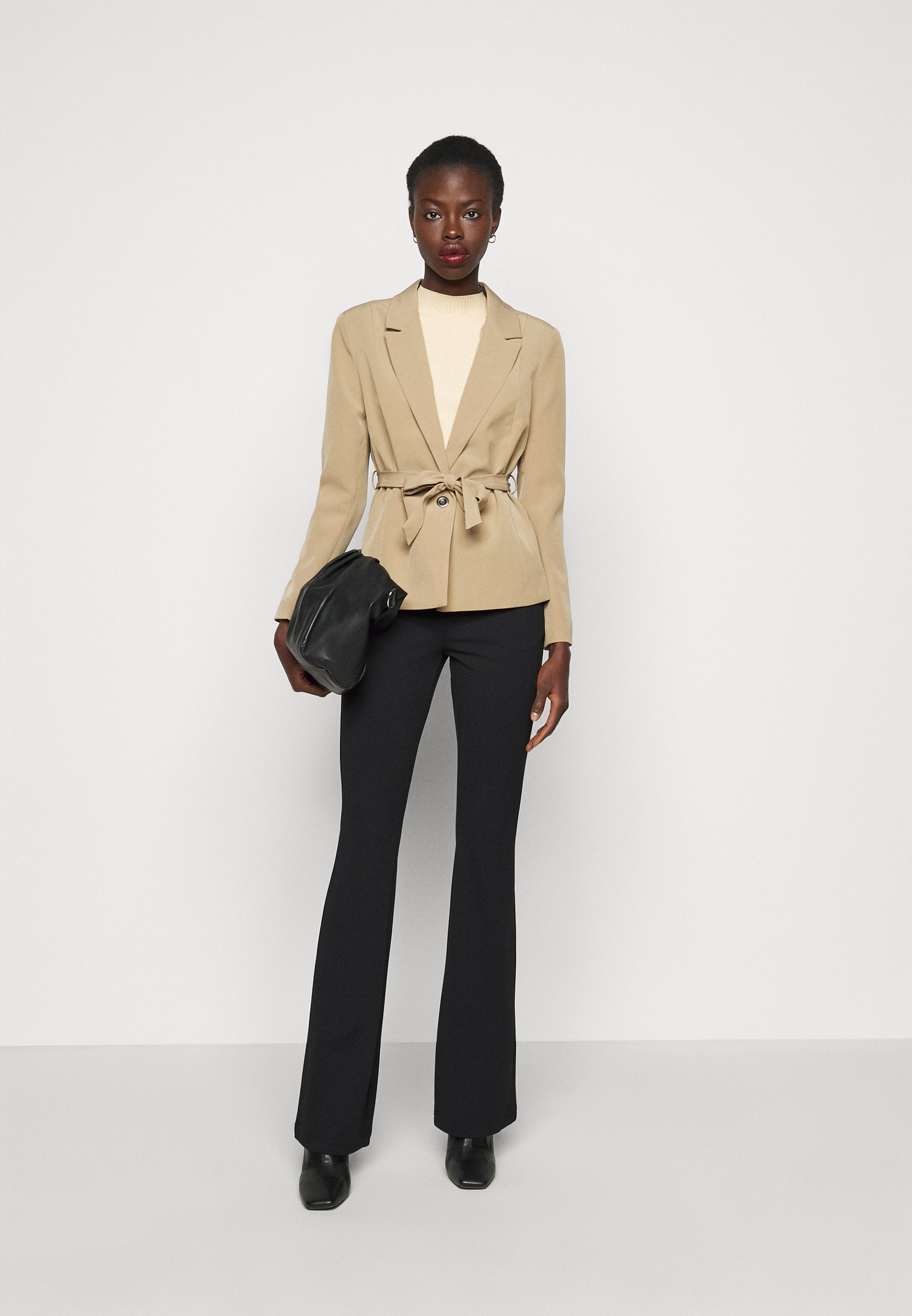 ONLY Tall ONLROCKY MID FLARED PANT 