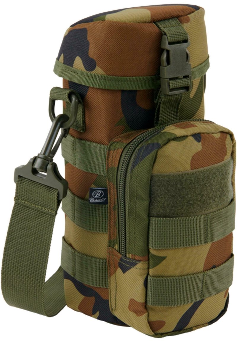 Borsetta tattica con motivo mimetico, realizzata in tessuto resistente, dotata di una tasca laterale con zip, cinghie MOLLE e un gancio carabiner per il fissaggio.