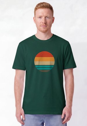 watapparel, RETRO SUNSET OCEAN UNISEX - T-Shirt print - glazed green