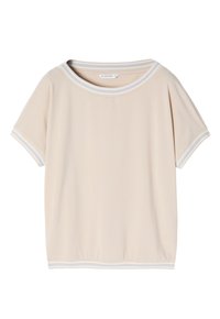 Beige kortærmet top med en afslappet pasform, der har en rund halsudskæring og blåstribede detaljer på ærmerne og kraven, lavet af et glat stof.
