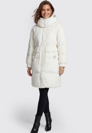 faina, Winter coat - white