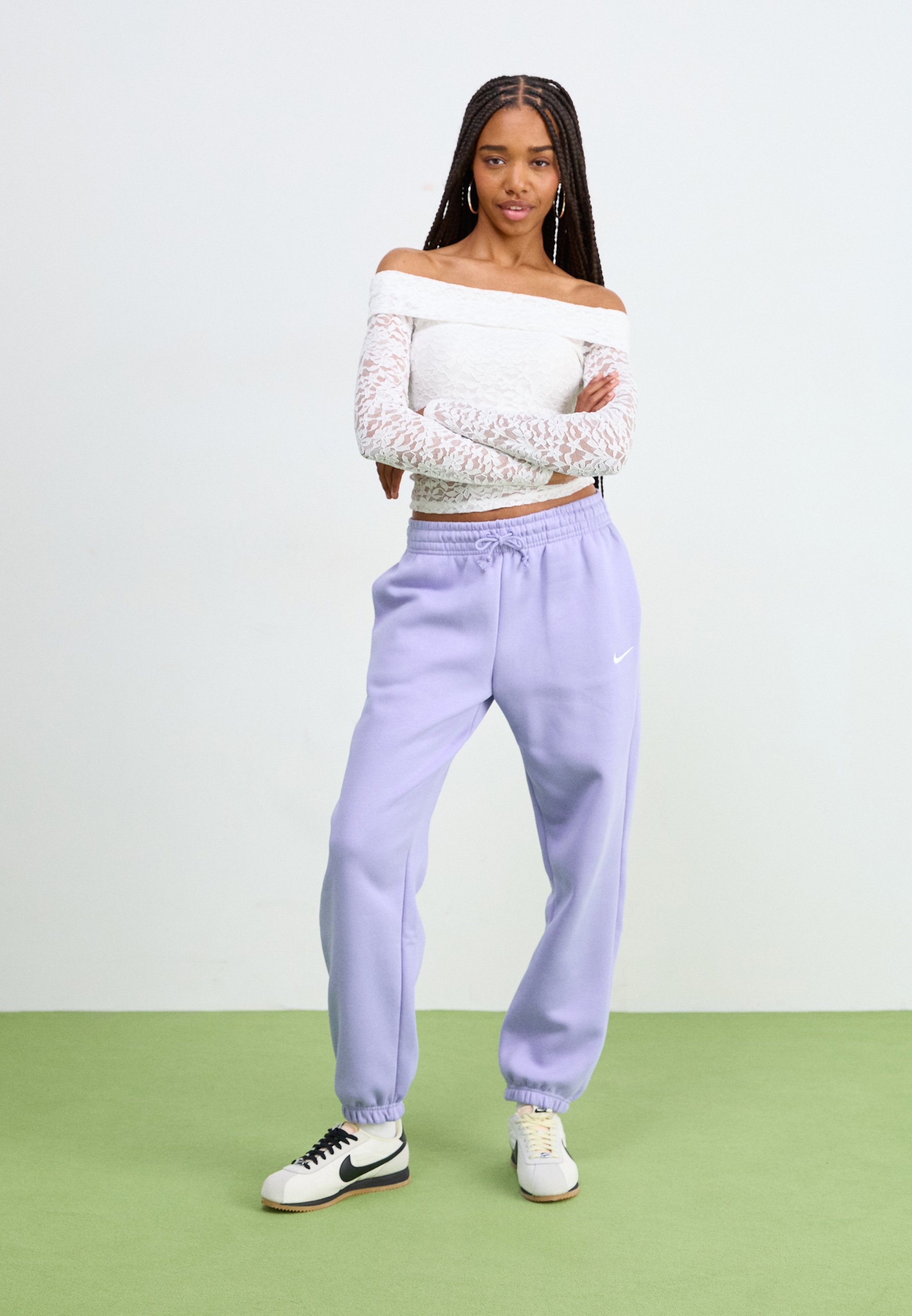 purple nike pants womens