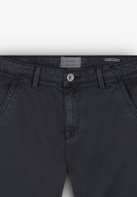 Scalpers OUTFITTERS - Shorts vaqueros - navy