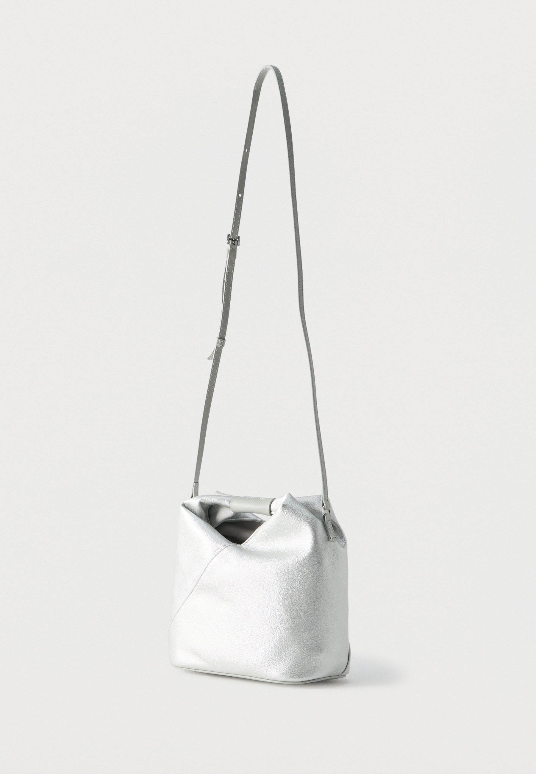 バッグ MM6 Maison Margiela japanese bag silver MM6 Maison Margiela JAPANESE CROSSBODY BAG - Handbag - silver