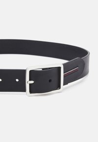 Tommy Hilfiger MONOTYPE BUCKLE  - Vyö - black