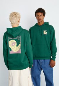 New Balance RELAXED HOODIE UNISEX - Felpa - nightwatch green