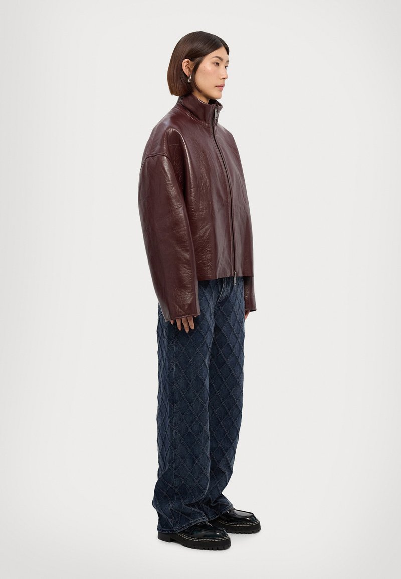 REMAIN BONDED JACKET - Giacca di pelle - deep mahogany