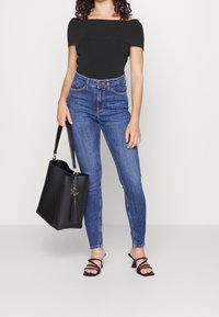 Lauren Ralph Lauren Petite Camiseta estampada - black