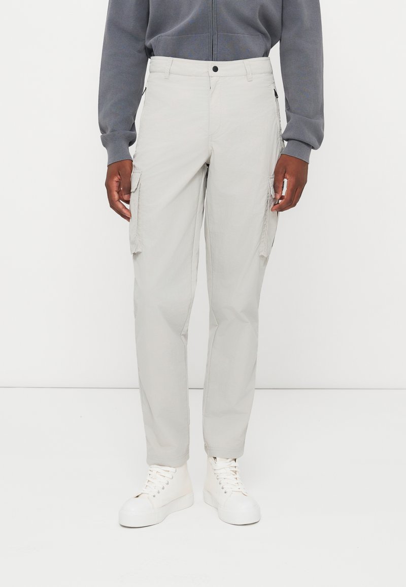 Pantalones cargo