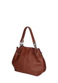 Sac à main en cuir marron avec un corps large, deux poignées courtes et des accents métalliques argentés. Texture lisse avec des détails de couture subtils.