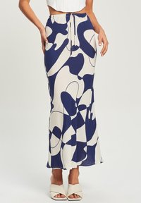 Gonna maxi a motivo blu navy e crema con vita regolabile, caratterizzata da forme astratte e un design fluido. Morbida al tatto.