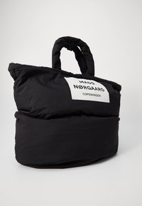 Mads Nørgaard PILLOW BAG - Tote bag - black