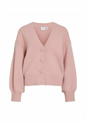 Cárdigan de punto rosa claro con escote en V, que presenta cuatro botones decorativos en forma de flor y puños y dobladillo acanalados.